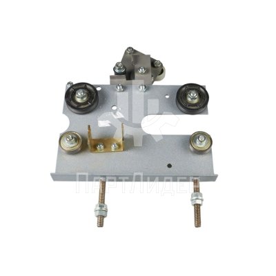 Каретка с трехплечим рычагом правая проем 700мм ЩЛЗ